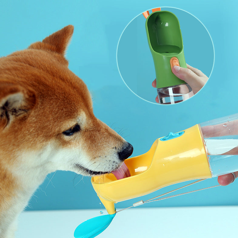 portable pet water bottle for dogs and cats main product image